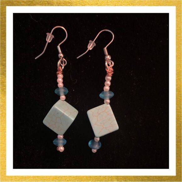 3/$20 Hand Crafted BEADED Dangle HANDMADE Silver & Natural Stone EARRINGS - Picture 1 of 1